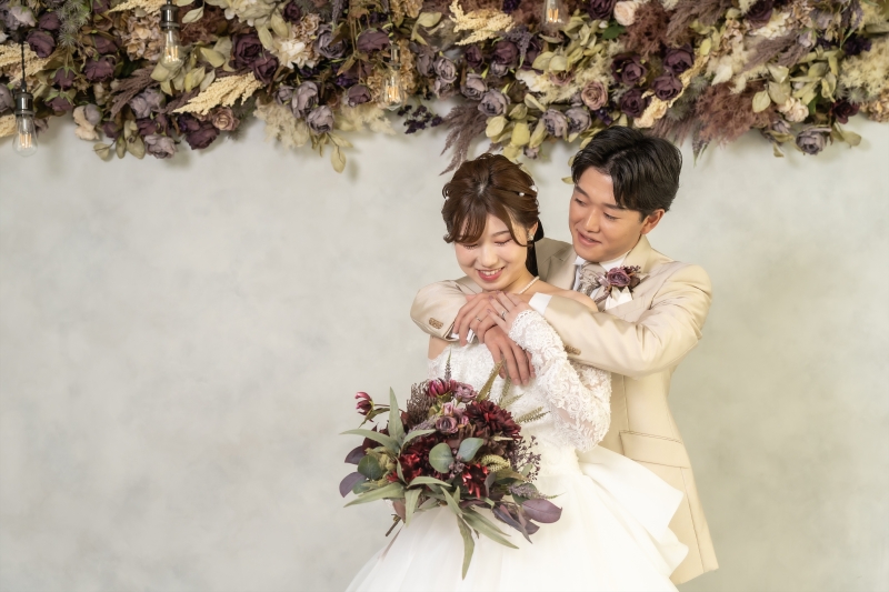 ふたりの手でつかむ幸せの花束