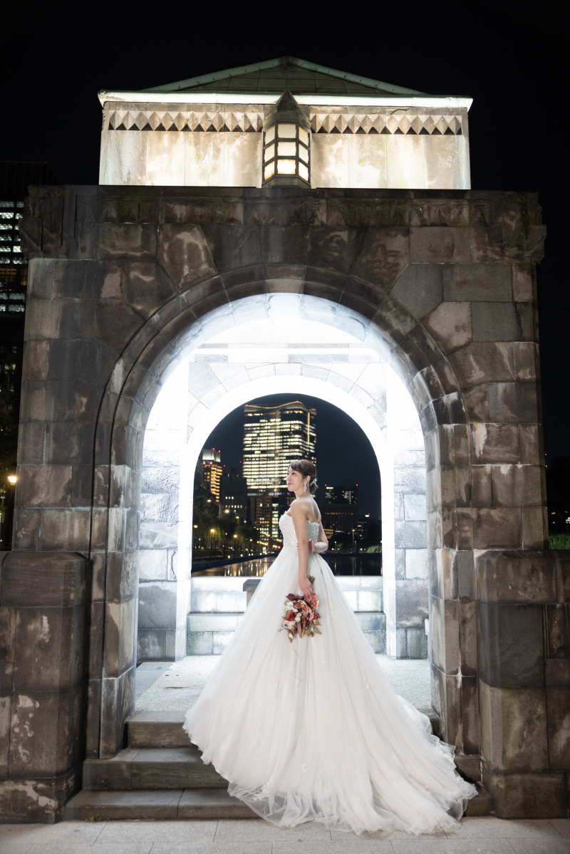 階段を利用してバックショット。