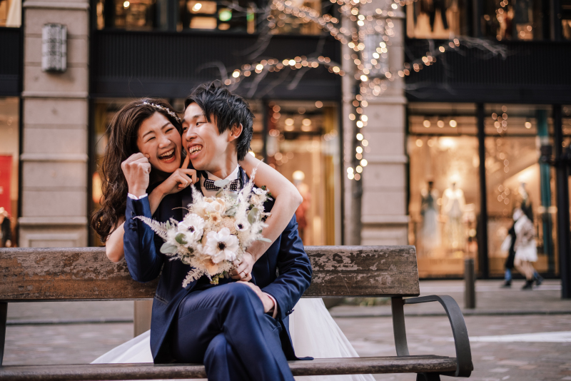 お茶目な表情で