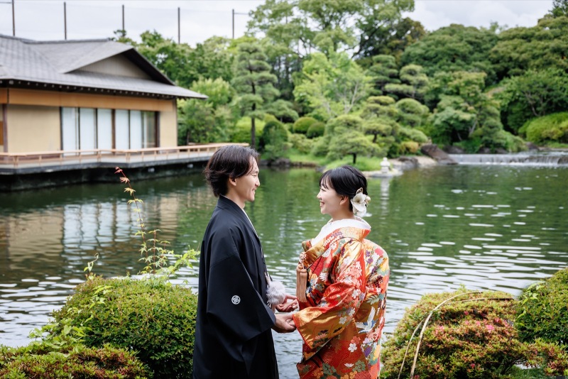 見つめ合う横顔のおだやかさ