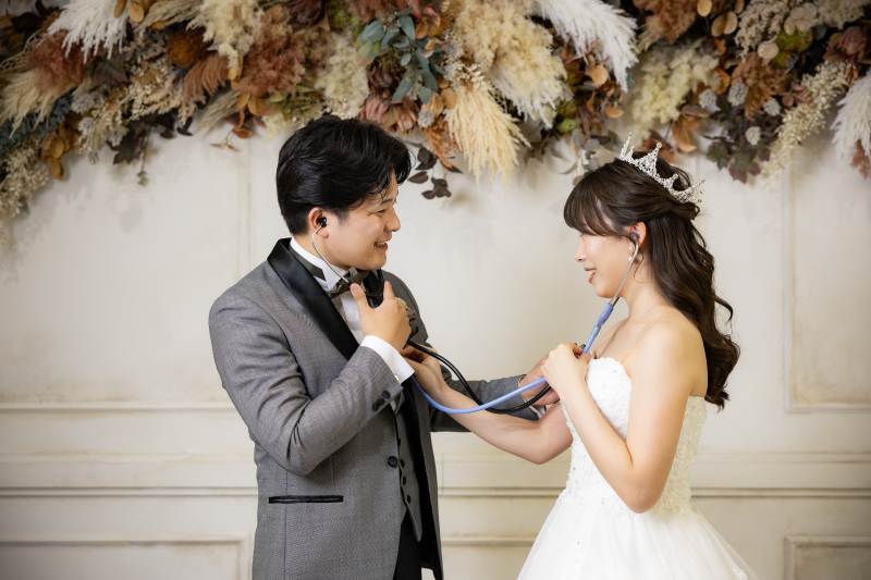 向かい合って…