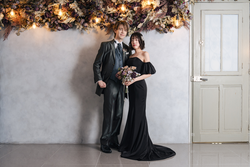 洋装スタジオ撮影!シックな雰囲気がとてもお似合いです♪