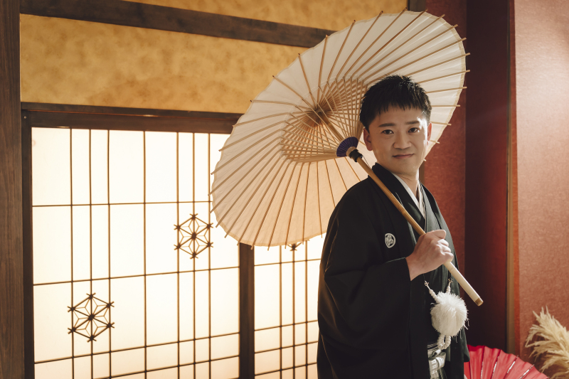 新郎様が和装でソロ撮影
