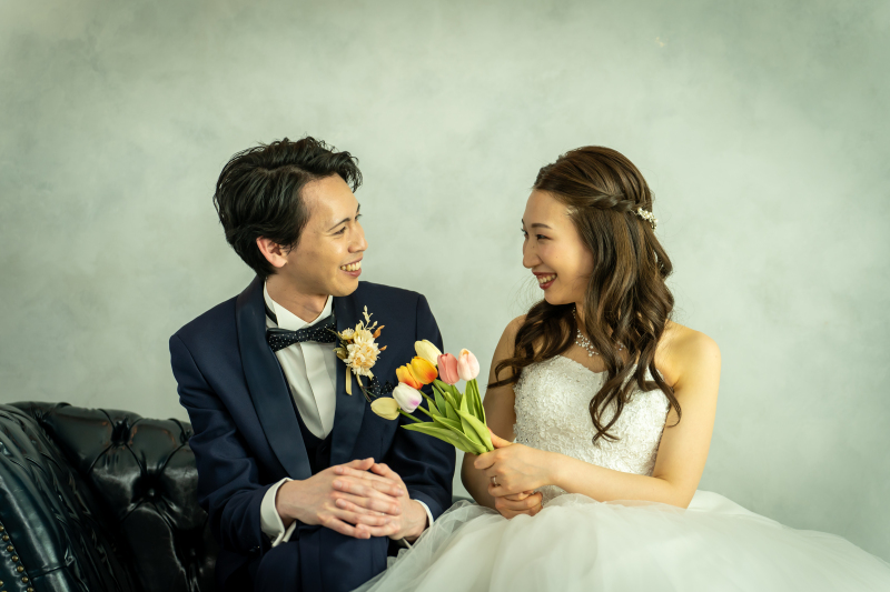 洋装ではチューリップ