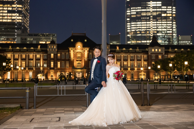 目線を落としてのポージング