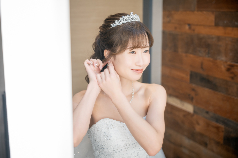 はにかむ横顔のやわらかさ