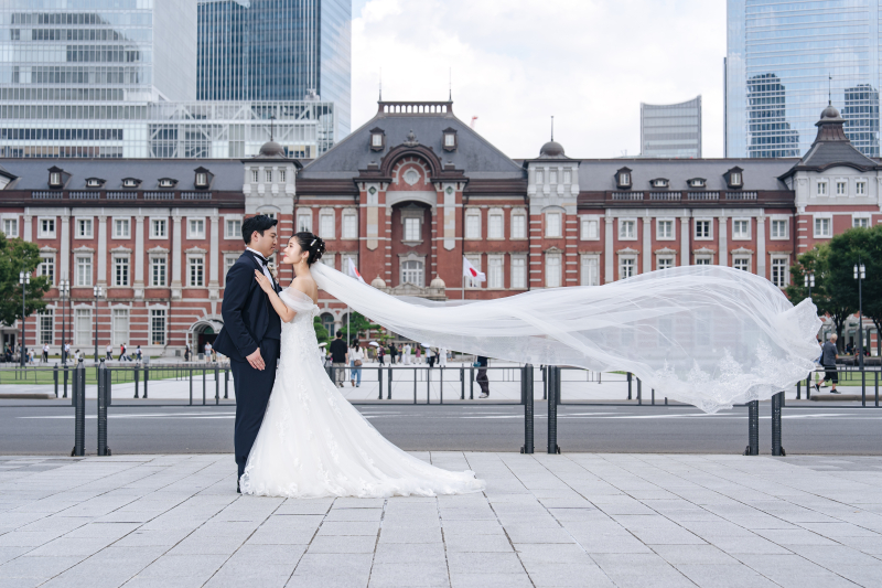 レトロな街角と光あふれる空間で叶える、期間限定のフォトウェディングプラン