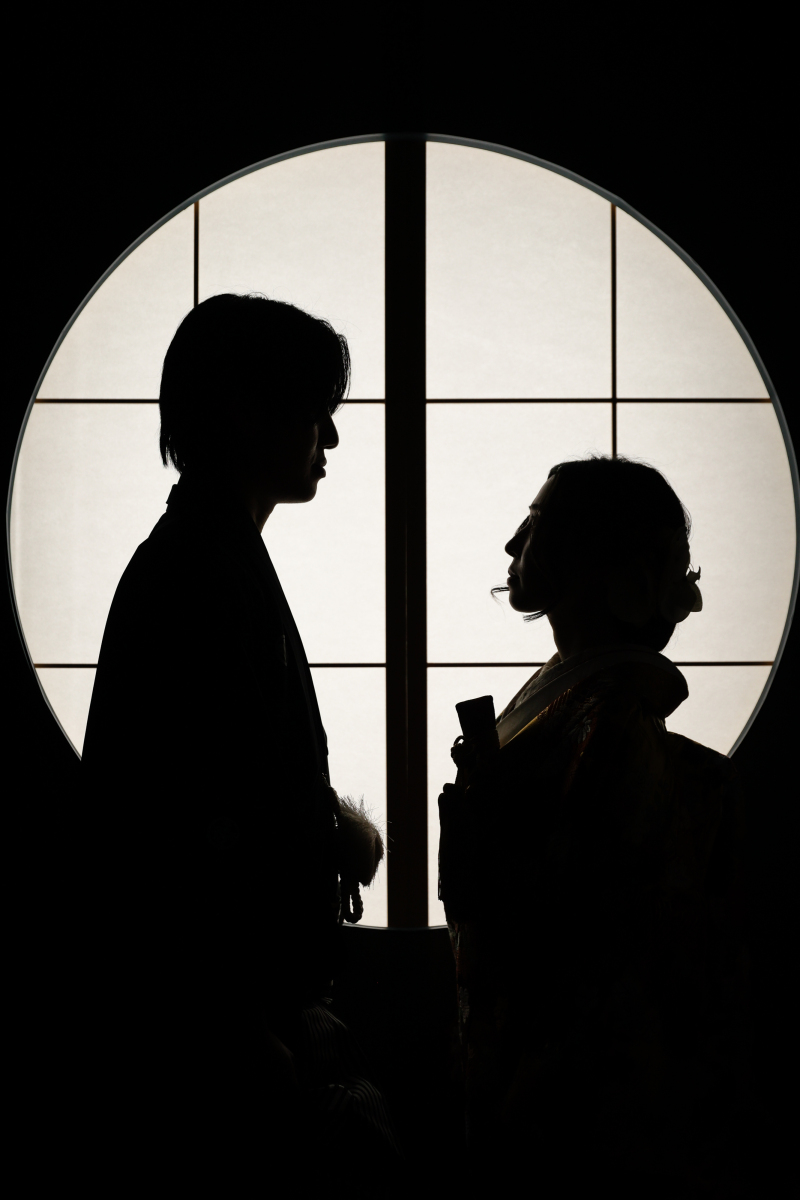 丸窓シルエット