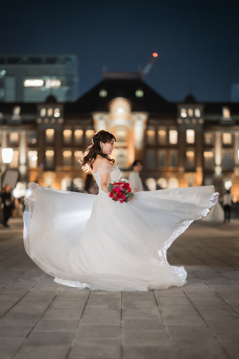 ドレスを靡かせてのショット♪