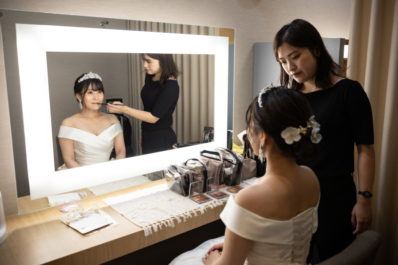 メイク中のショットです♡