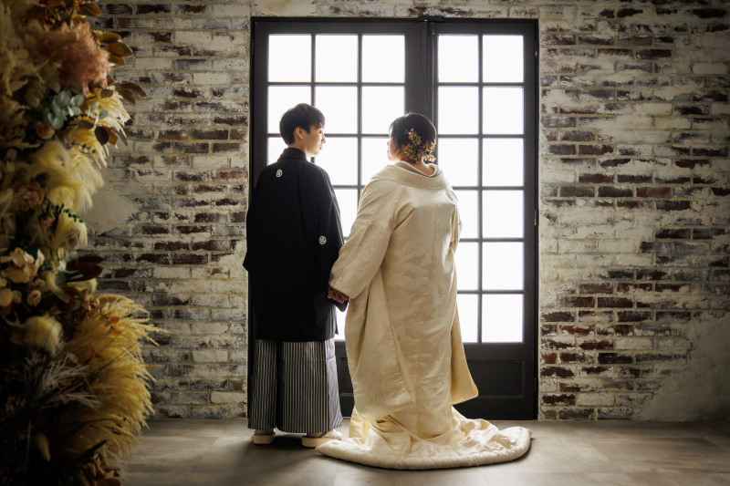 大きな窓から差し込む光