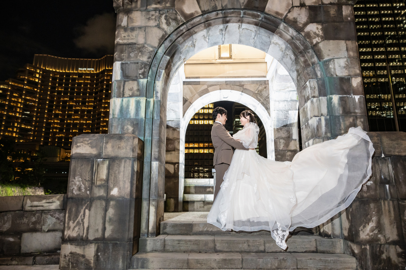 階段を利用してベールをパッサッと♪♪