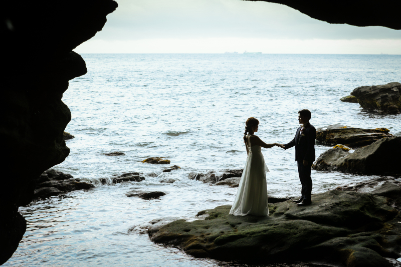 海のアーチで誓う