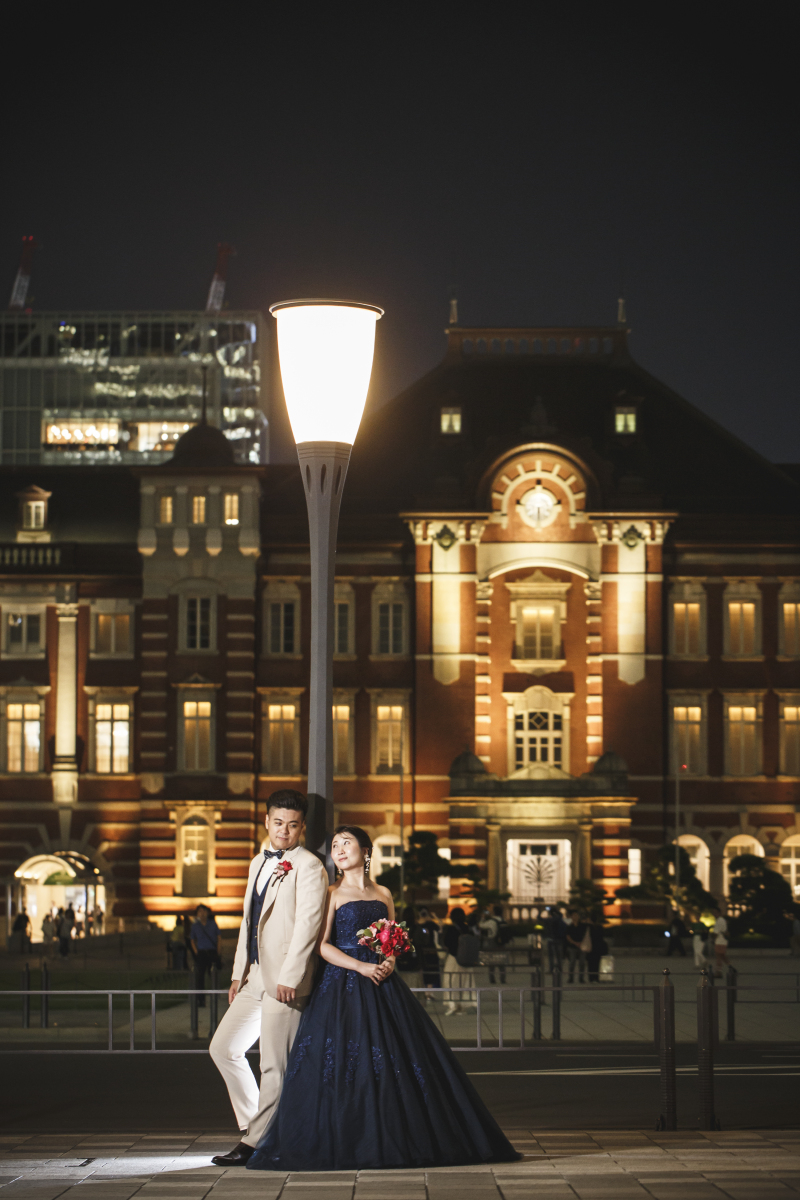 洋装に着替えて移動