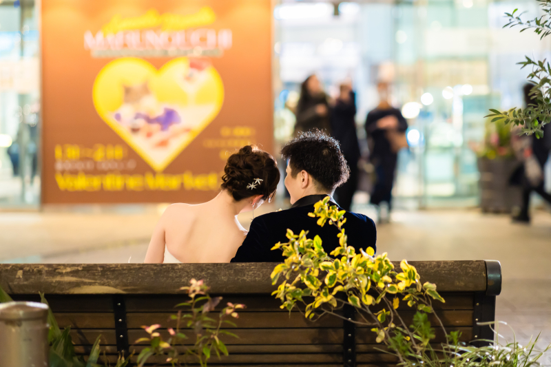 ベンチ腰掛けショット