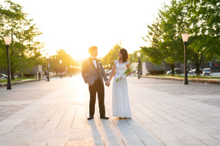 夕焼け空の下で