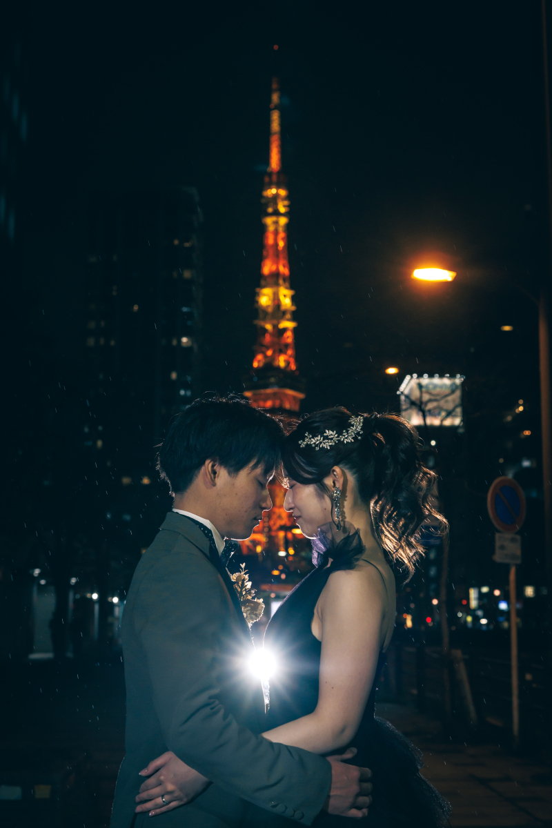 額を寄せるまなざしの温もり