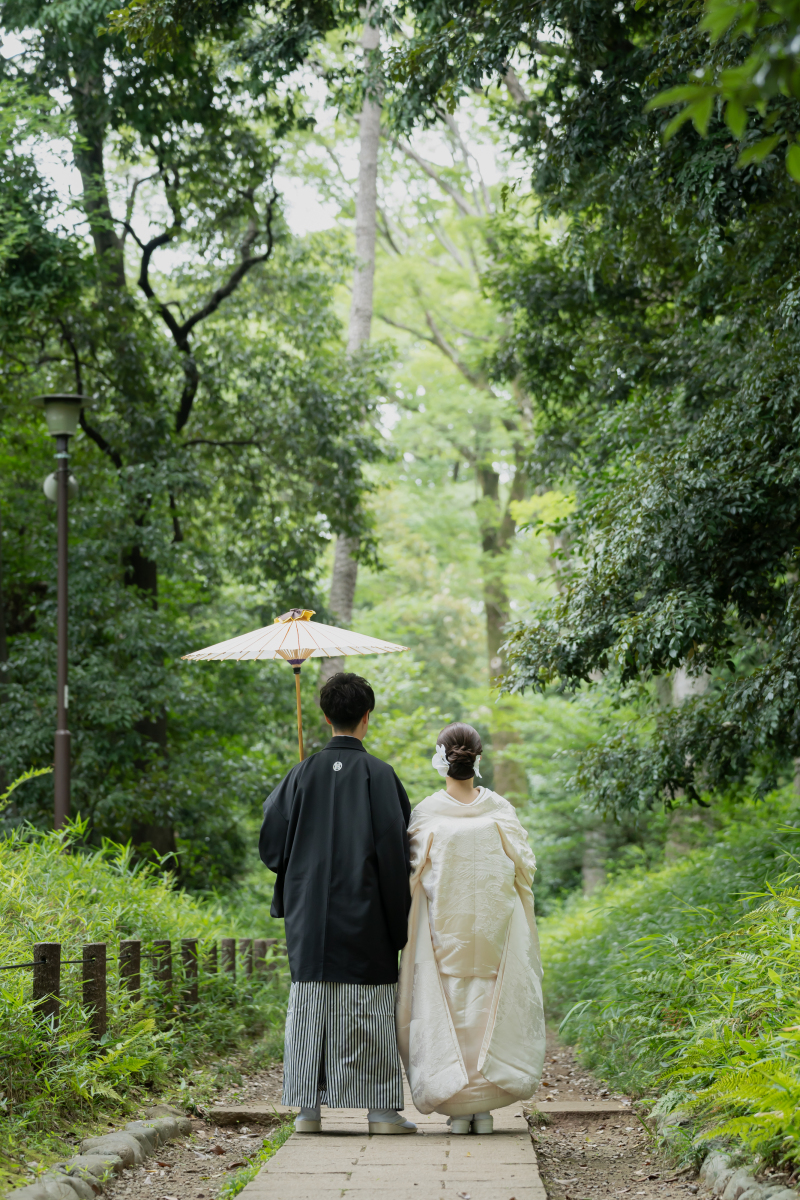 凛とした後ろ姿が