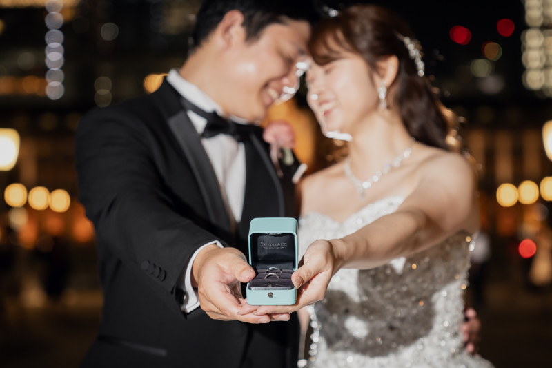 指輪にピントを。