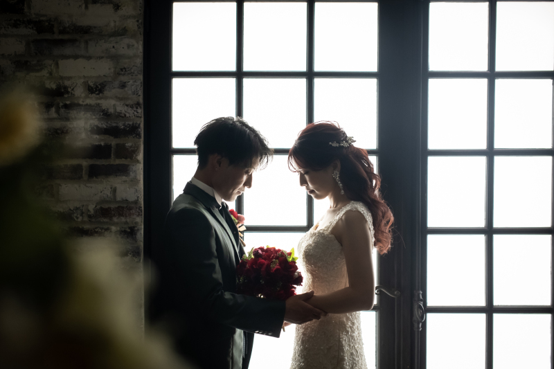 窓から差しこむ