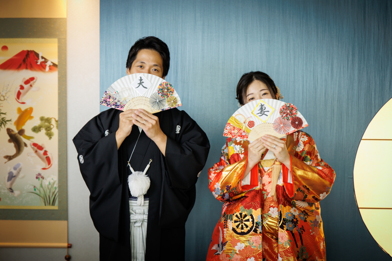 扇子からヒョッコリ♡