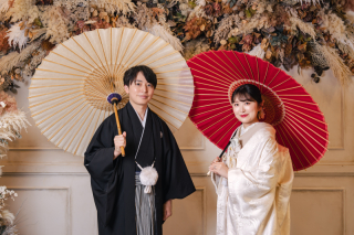 平日夜のクラシックスタジオで叶える、和装の美しさが映えるモダン撮影プラン