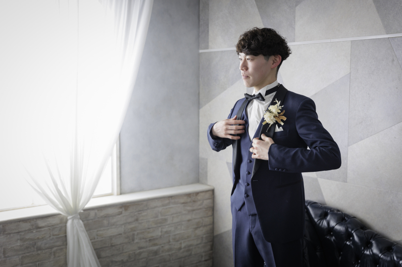 お支度をして(新郎様)