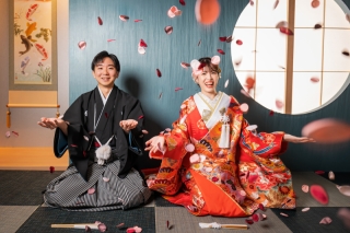 四季の彩りに包まれて撮る、目白庭園での和装フォトウェディング