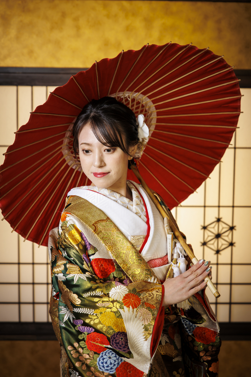 目線を外して色っぽく♡