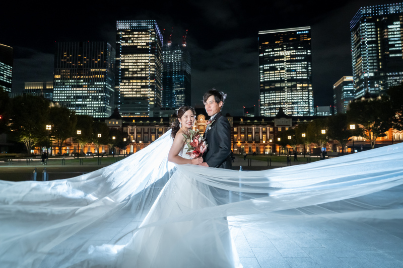 ベールを使った躍動感のあるカット