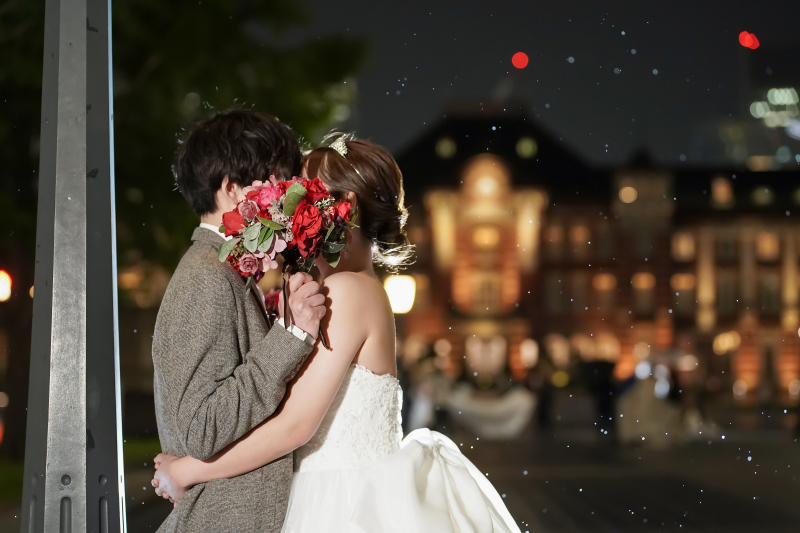 ブーケを使用しての顔隠しショット♡