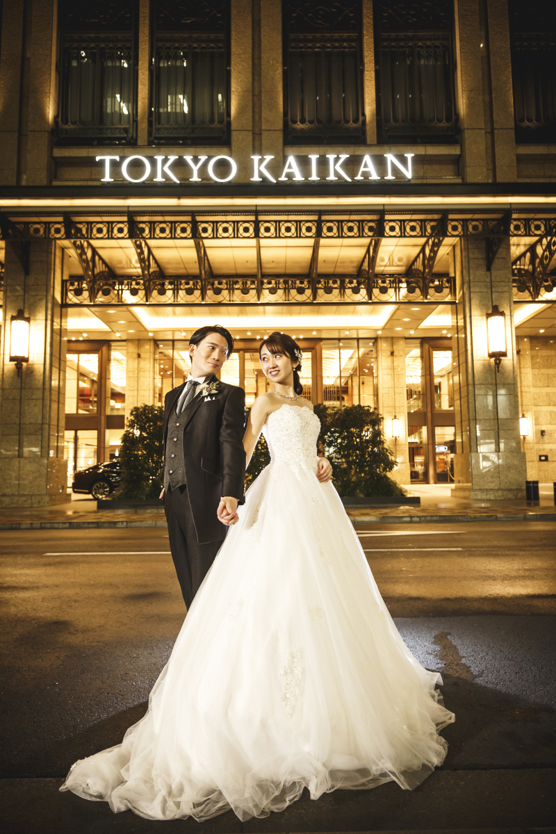 東京會舘前にて