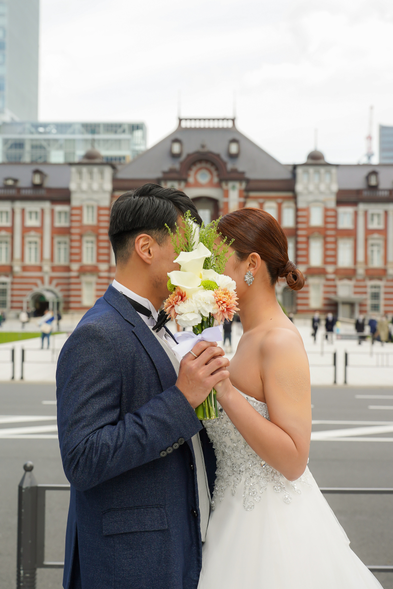 ブーケで隠して