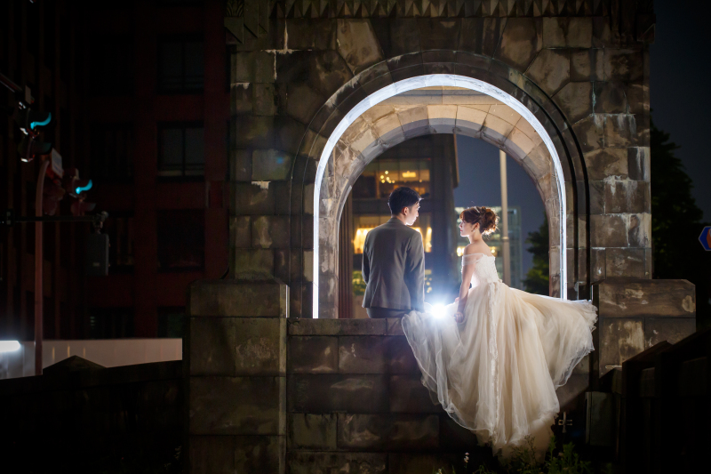 縁に腰掛けてのショット♪