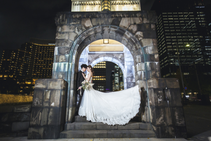 洋装に着替えて東京駅周辺へ