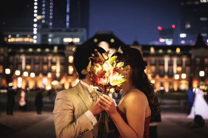 ブーケにLEDを巻いて