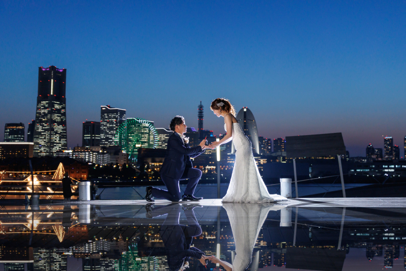 夜景をバックに!