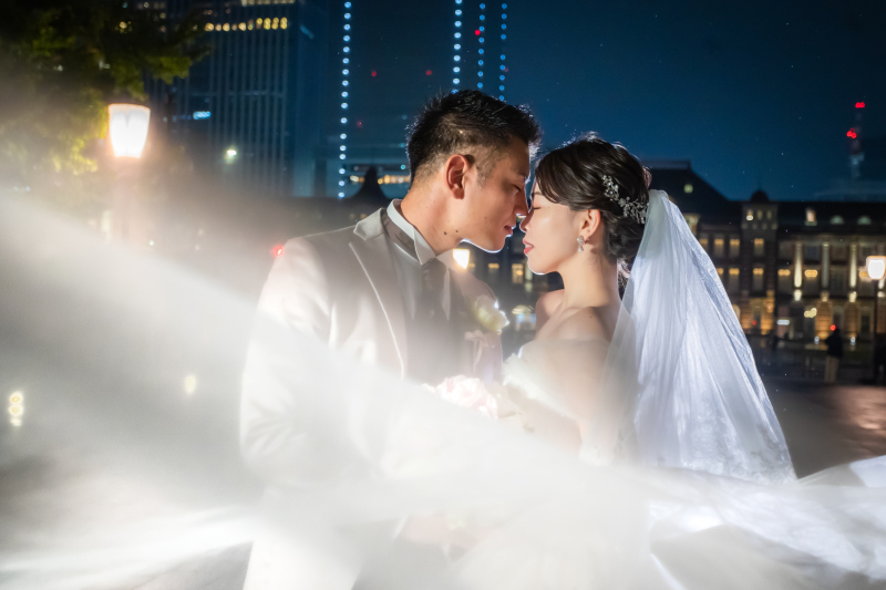 ロングベールをなびかせて