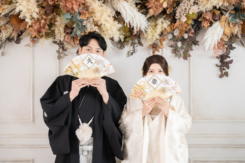 ふたりの秘密、扇子の向こうに