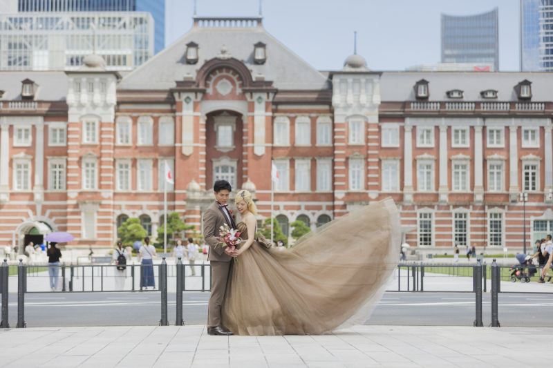 ドレスをふわっと