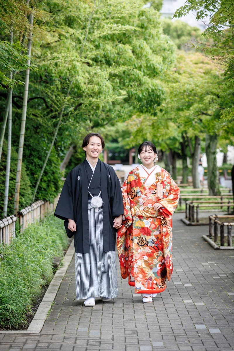 並んで歩く足取りのかろやかさ