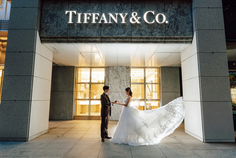 ティファニー前で