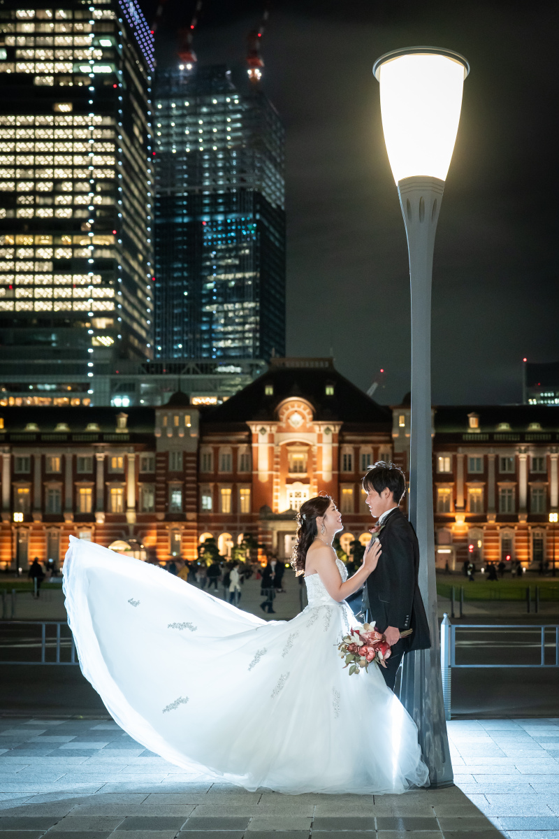 煌びやかな街灯カット