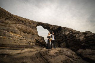 夕日と岩場で残す城ヶ島ドレス＆タキシードフォト