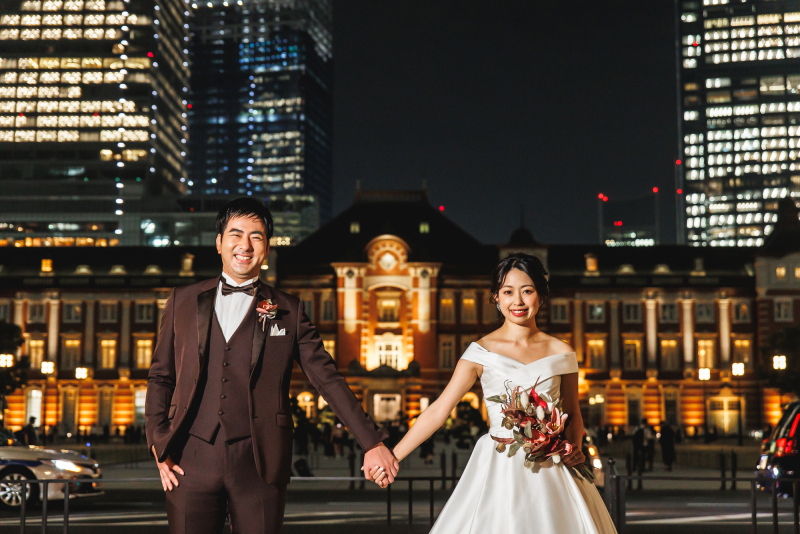 仲良く手つなぎショット♥