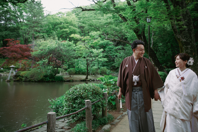 池の周りを歩きながらの撮影