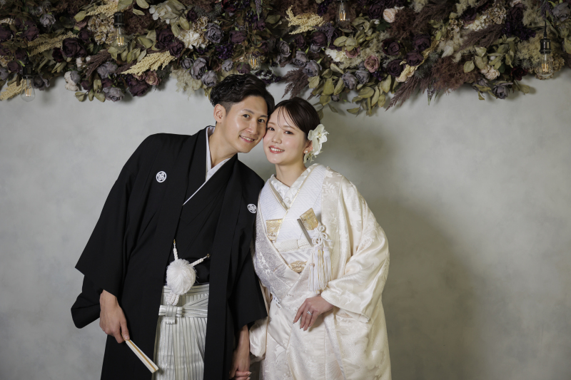 頬を寄せ合って