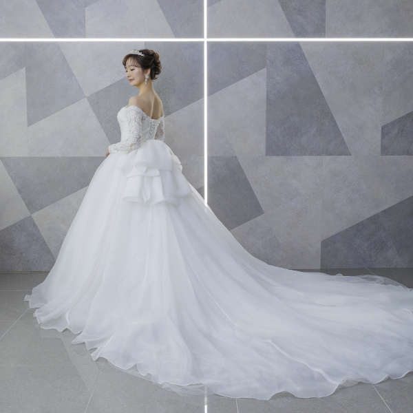 PHOTO WEDDING STYLE_ウエディングドレスが豊富