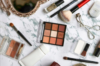 メイク道具お持ち込み