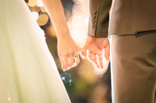 PHOTO WEDDING STYLE_丸の内イルミネーションは毎年11月〜2月まで丸の内仲通りで